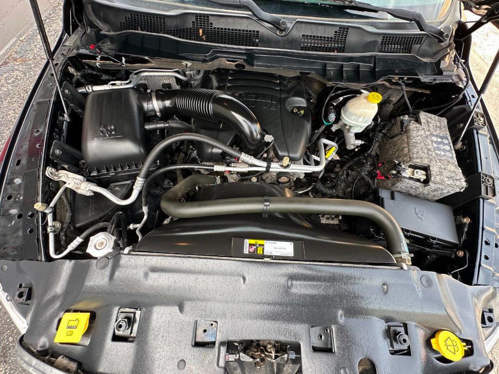 2014 Ram 1500 4WD Crew Cab 149" Laramie Limited - 22890553 - 29