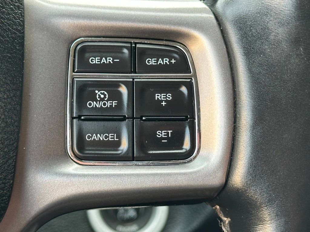 2014 Ram 1500 4WD Crew Cab 149" Laramie Limited - 22890553 - 34