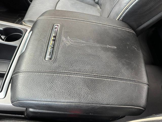 2014 Ram 1500 4WD Crew Cab 149" Laramie Limited - 22890553 - 57