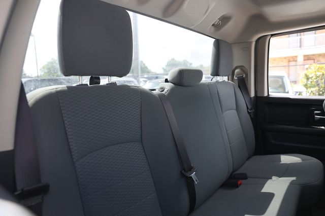 2014 Ram 1500 4WD Quad Cab 140.5" Tradesman - 23023679 - 16