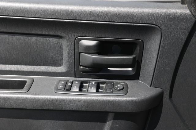 2014 Ram 1500 4WD Quad Cab 140.5" Tradesman - 23023679 - 40