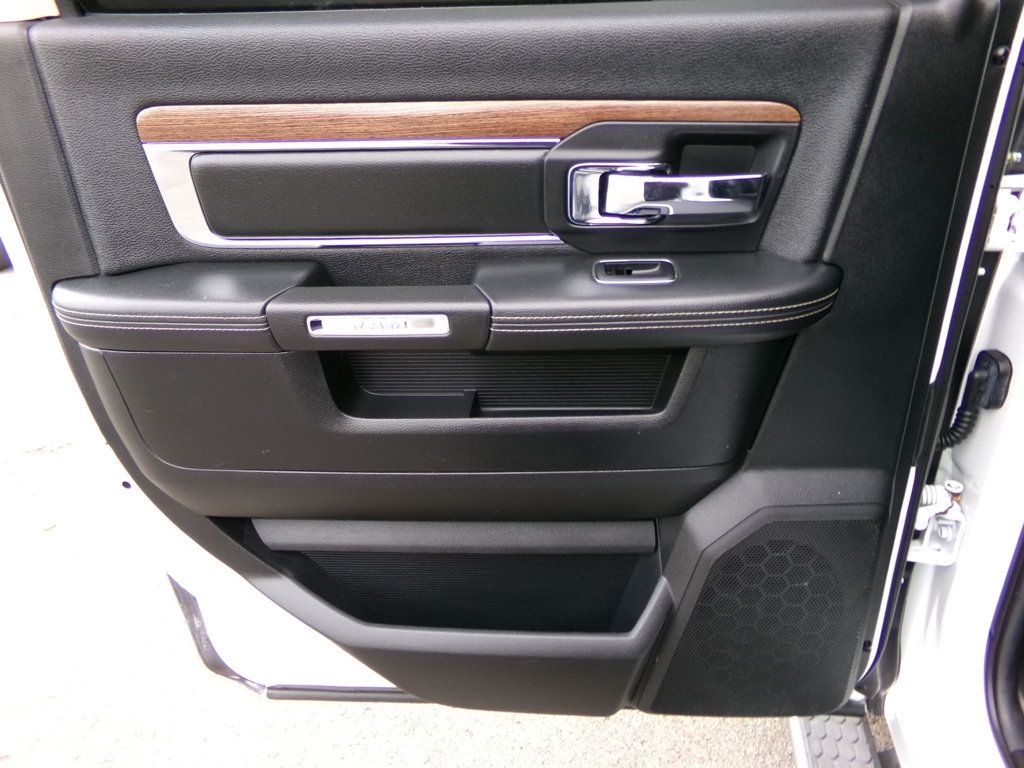 2014 Ram 2500 4WD Crew Cab 149" Laramie - 22993417 - 15