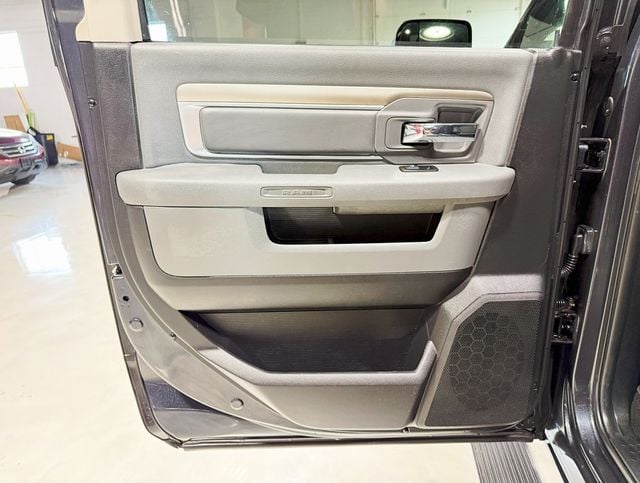 2014 Ram 2500 4WD Mega Cab 160.5" Big Horn - 22910774 - 31