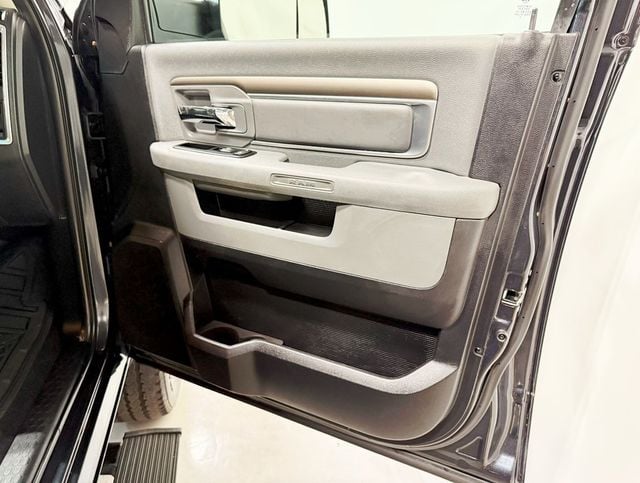 2014 Ram 2500 4WD Mega Cab 160.5" Big Horn - 22910774 - 39