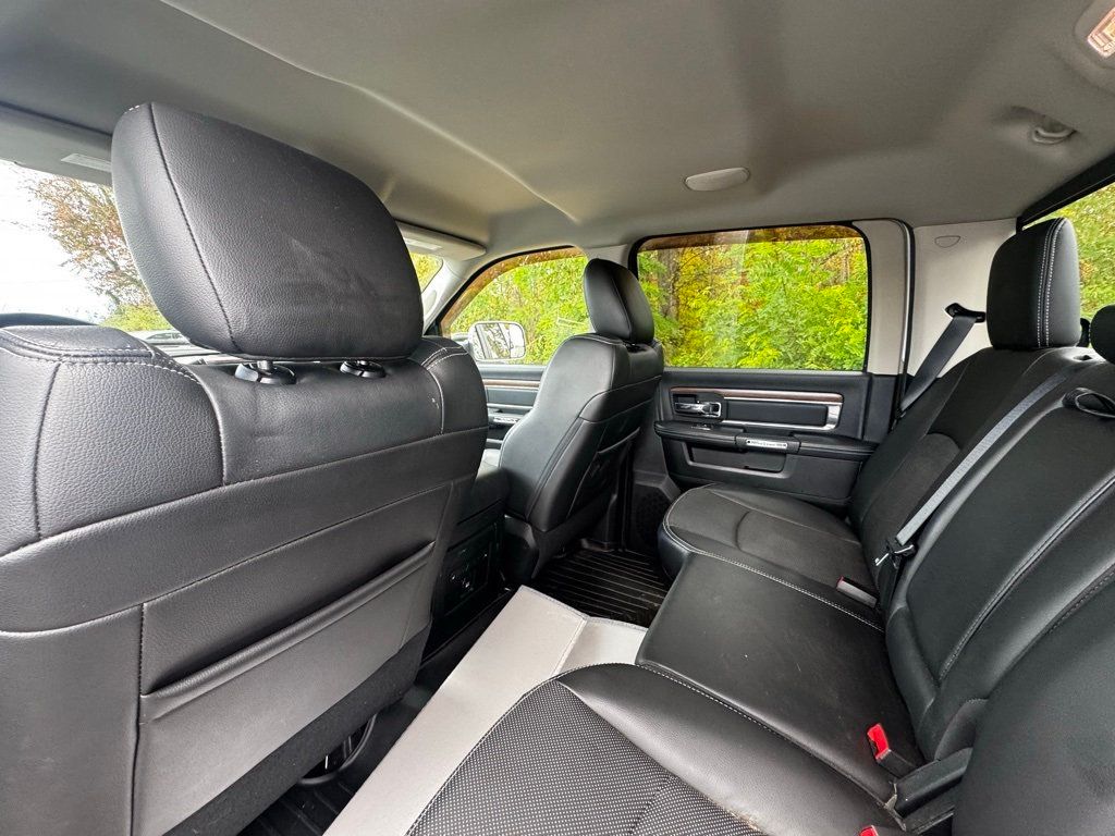 2014 Ram 3500 4WD Crew Cab 149" Laramie - 22936697 - 9