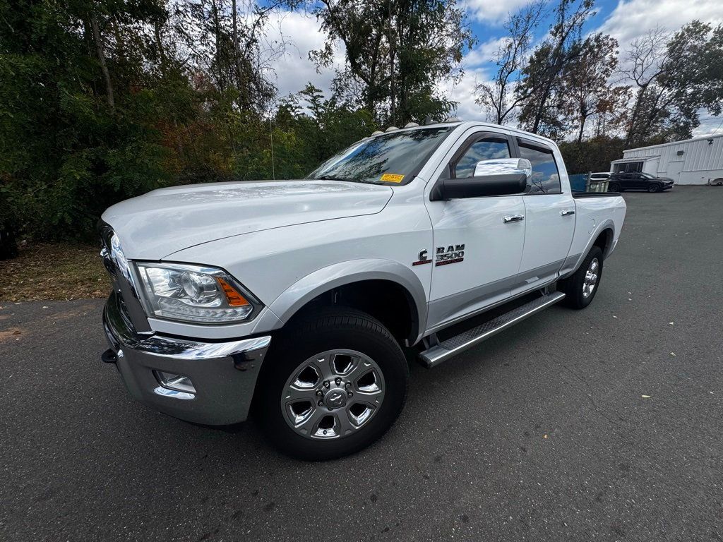 2014 Ram 3500 4WD Crew Cab 149" Laramie - 22936697 - 2