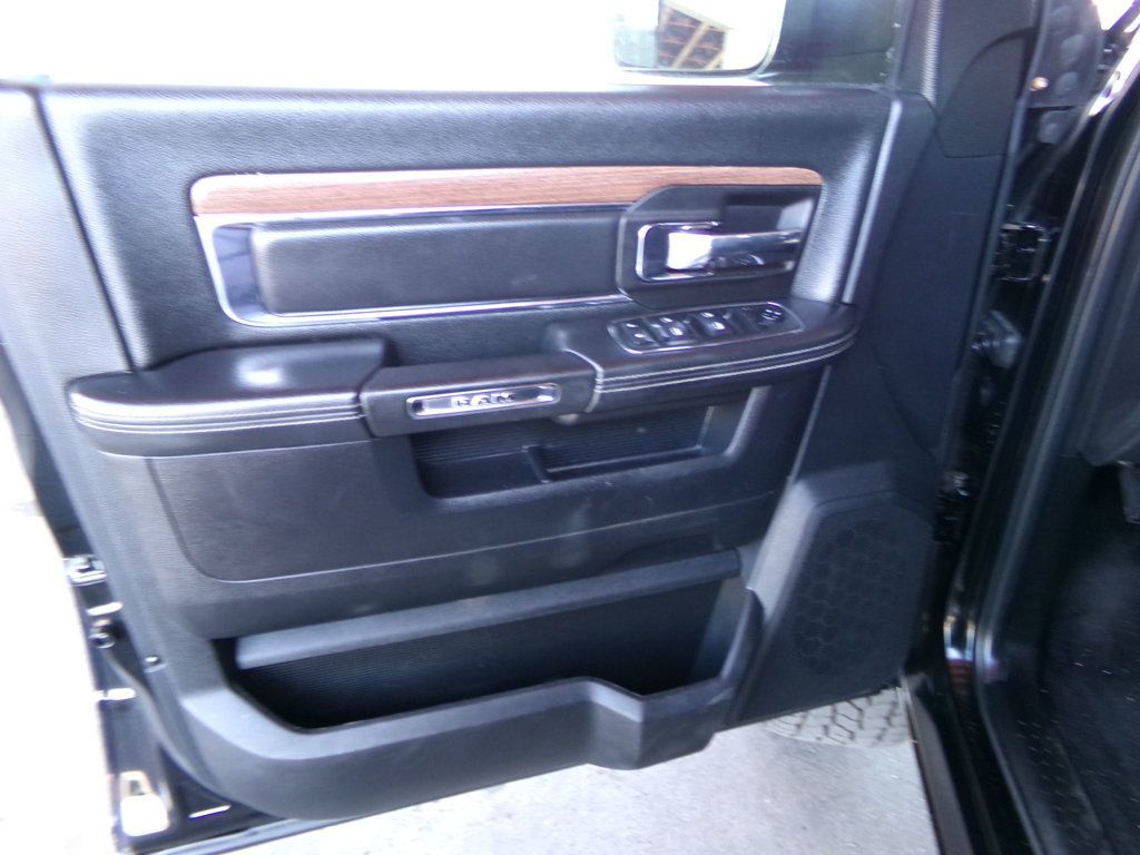 2014 Ram 3500 4WD Crew Cab 149" Laramie - 23031121 - 9