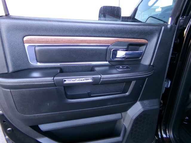 2014 Ram 3500 4WD Crew Cab 149" Laramie - 23031121 - 11