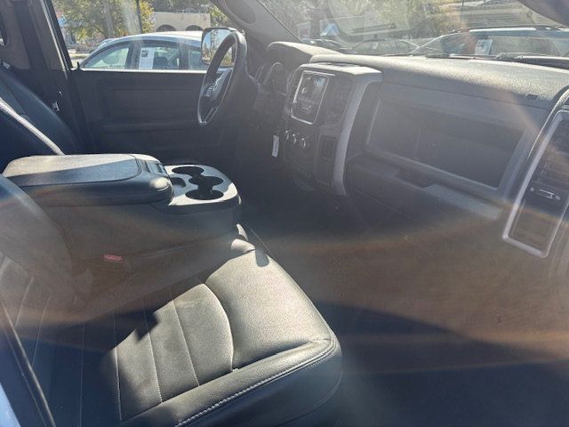 2014 Ram 3500 STAKE BED - 22997480 - 12