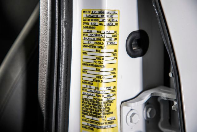 2014 Ram 5500 4WD Crew Cab 173" WB 60" CA Tradesman - 18134175 - 32