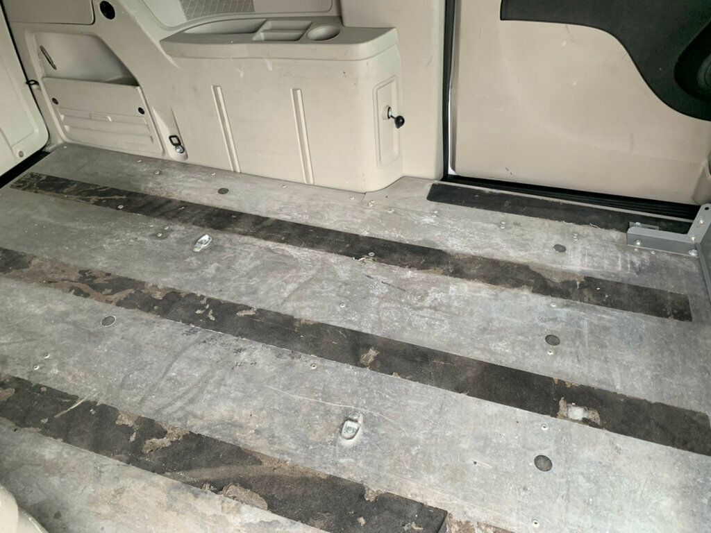 2014 Ram Cargo Van 119" WB Tradesman Low miles - 22987123 - 31