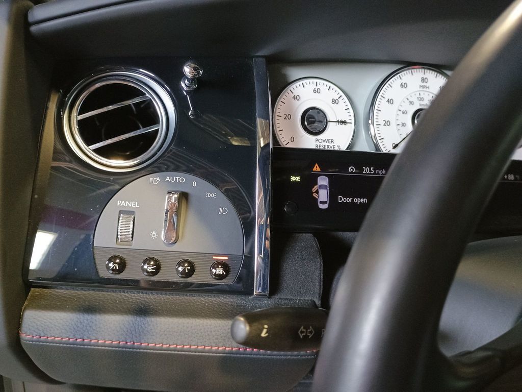 2014 Rolls-Royce Ghost 4dr Sedan Clean Carfax - 23020119 - 21