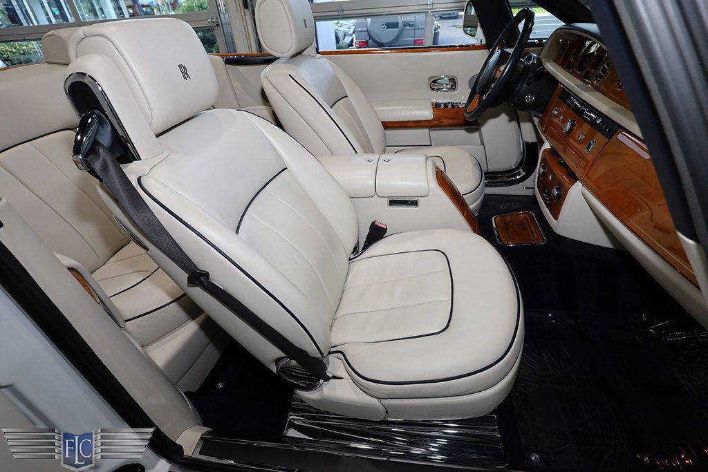 2014 Rolls-Royce Phantom Drophead Coupe  - 22941725 - 19