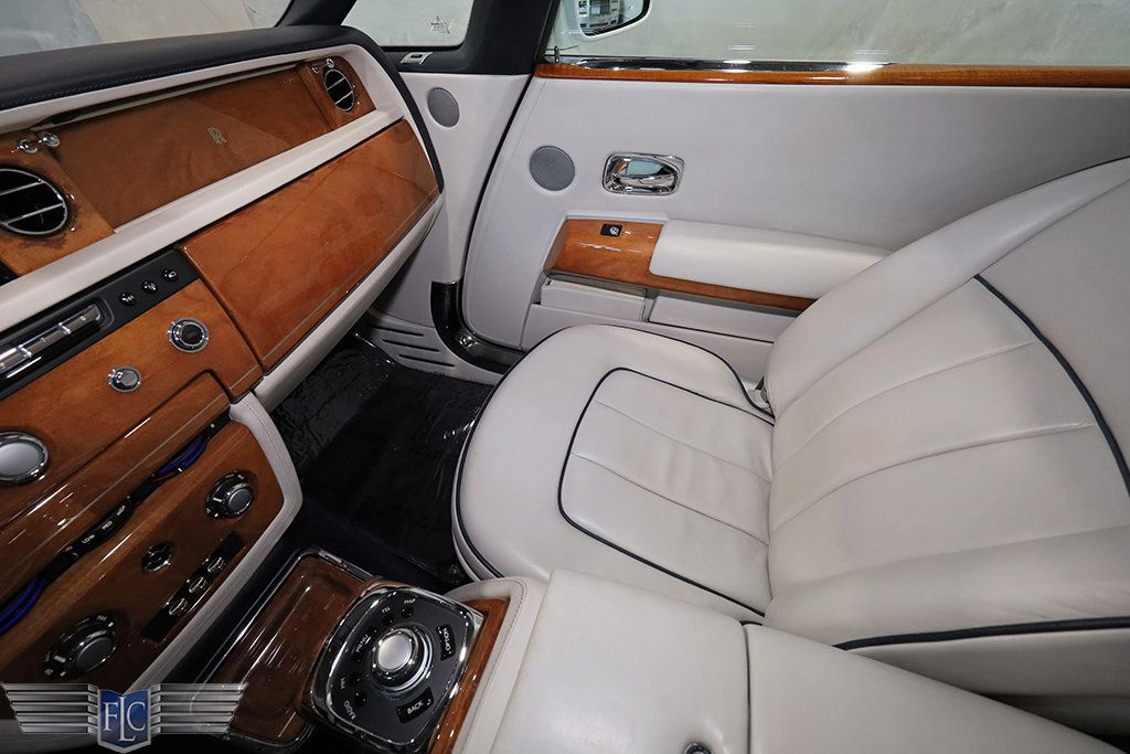 2014 Rolls-Royce Phantom Drophead Coupe  - 22941725 - 25