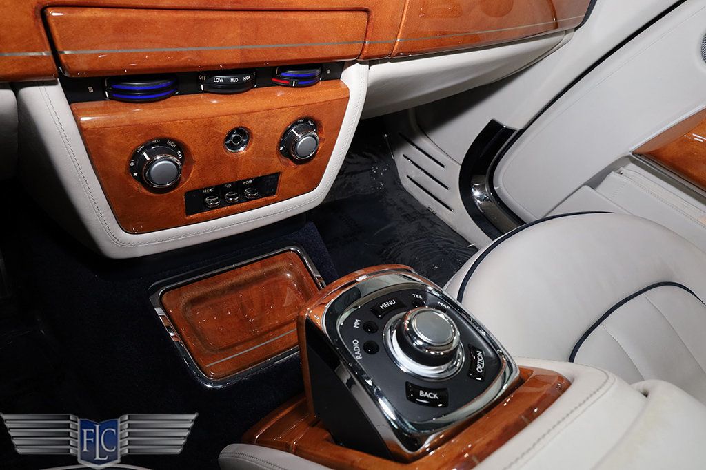 2014 Rolls-Royce Phantom Drophead Coupe  - 22941725 - 32