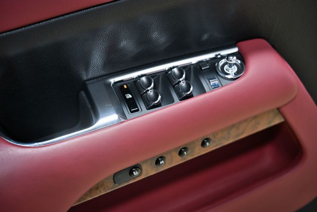 2014 Rolls-Royce Wraith 2dr Coupe - 22957560 - 26