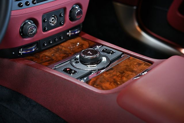 2014 Rolls-Royce Wraith 2dr Coupe - 22957560 - 38