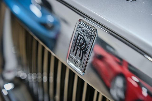 2014 Rolls-Royce Wraith 2dr Coupe - 22957560 - 4