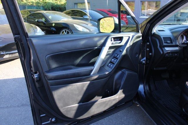 2014 Subaru Forester 2.0XT Premium photo 14
