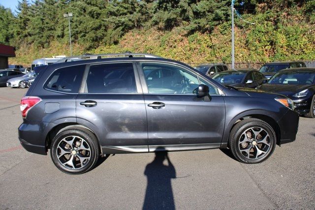 2014 Subaru Forester 2.0XT Premium photo 2