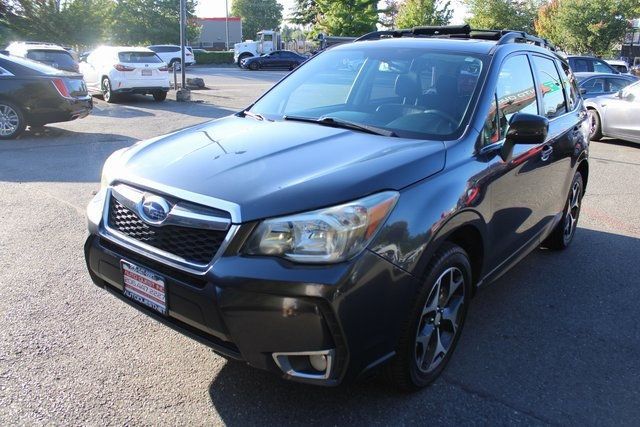 2014 Subaru Forester 2.0XT Premium photo 7