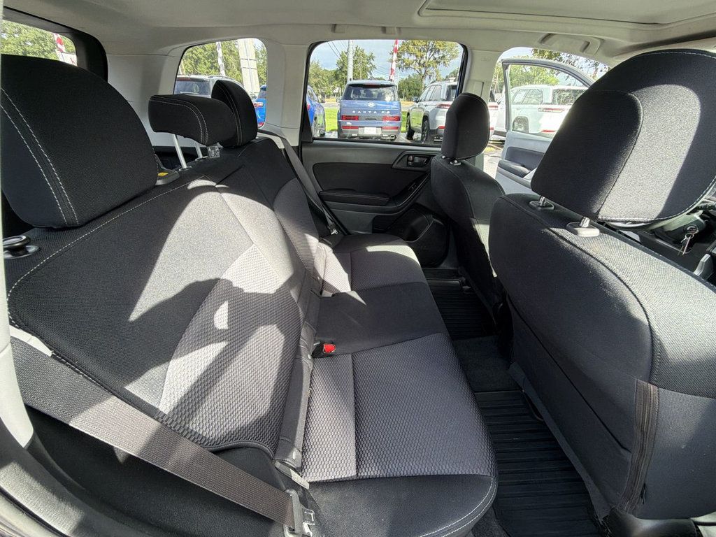 Subaru Forester 4dr Automatic 2.5i Premium PZEV photo 22