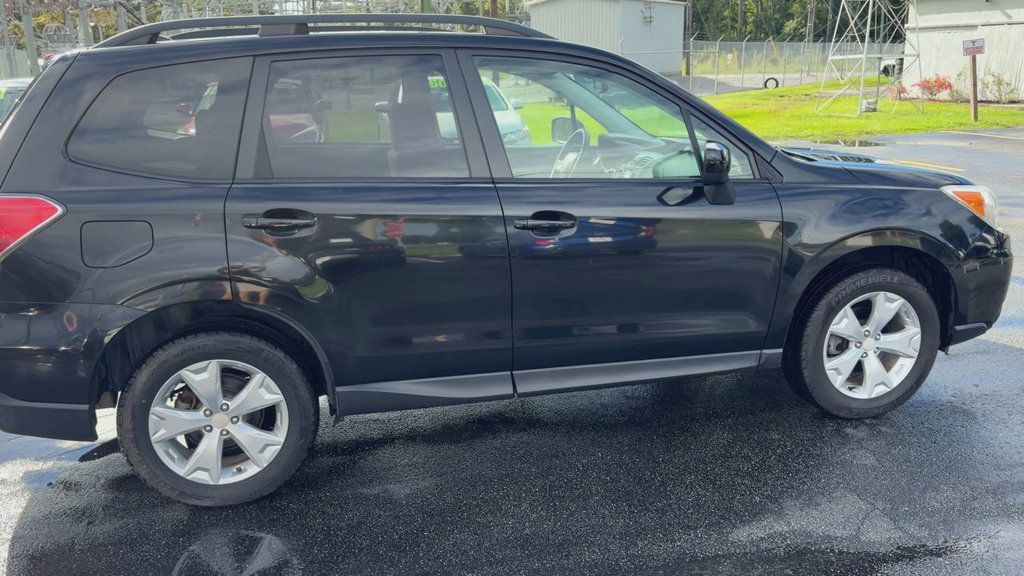 Subaru Forester 4dr Automatic 2.5i Premium PZEV photo 9