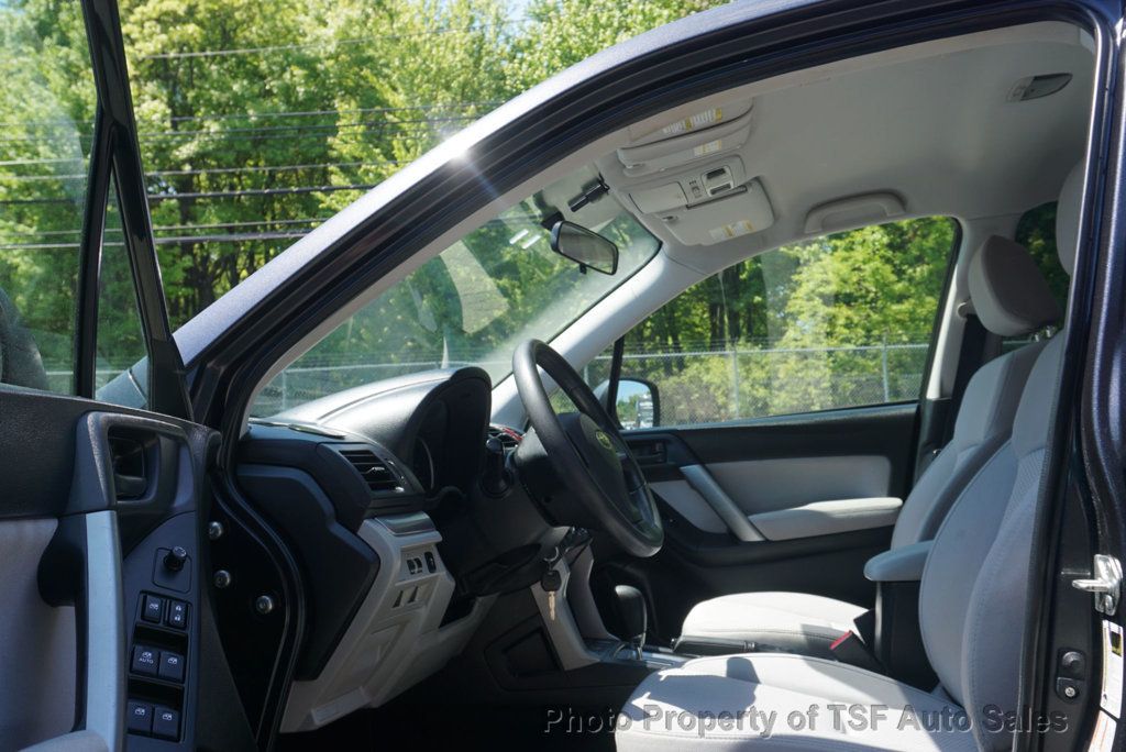 2014 Subaru Forester 4dr Automatic 2.5i PZEV - 23023165 - 9