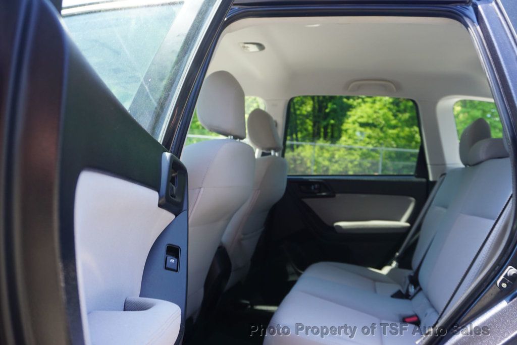 2014 Subaru Forester 4dr Automatic 2.5i PZEV - 23023165 - 11
