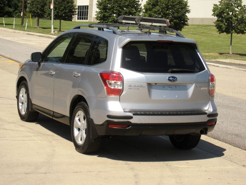2014 Subaru Forester 2.5i Touring photo 12