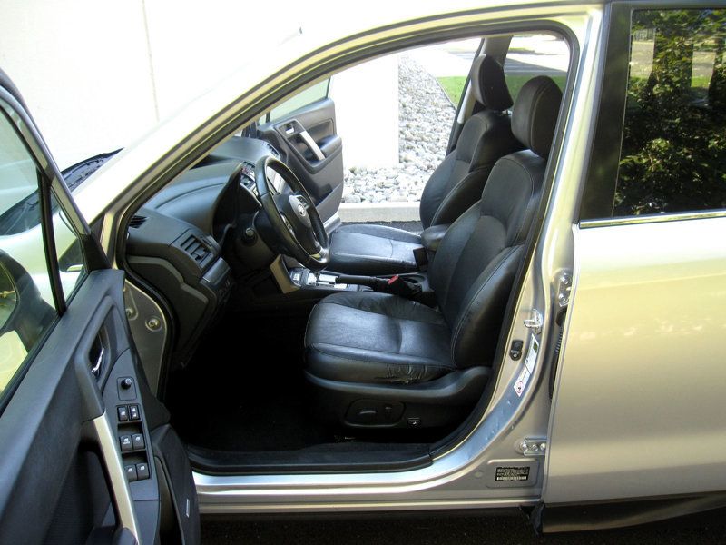 2014 Subaru Forester 2.5i Touring photo 17