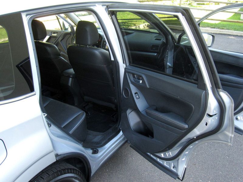 2014 Subaru Forester 2.5i Touring photo 26