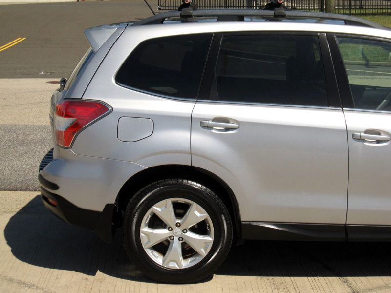 2014 Subaru Forester 2.5i Touring photo 8