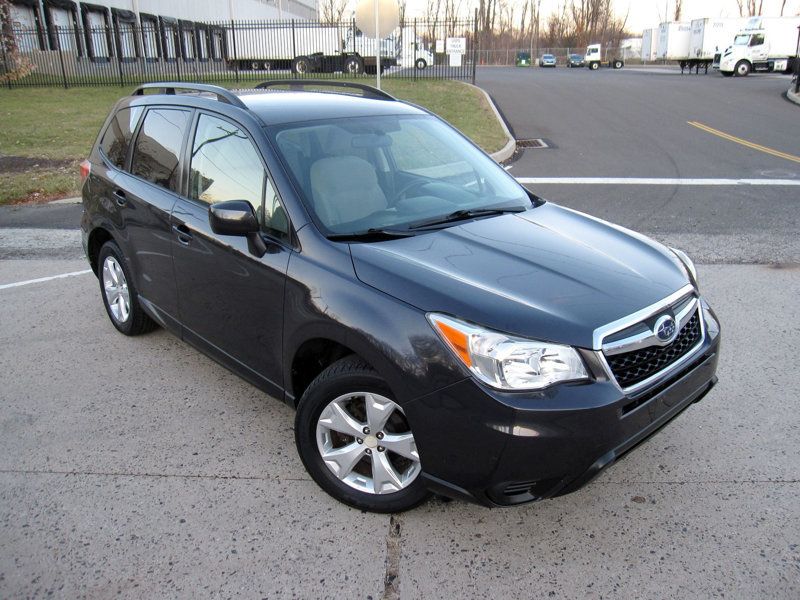 2014 Subaru Forester 2.5i Premium photo 2