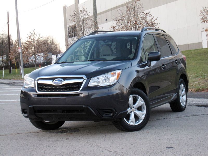 2014 Subaru Forester 2.5i Premium photo 3