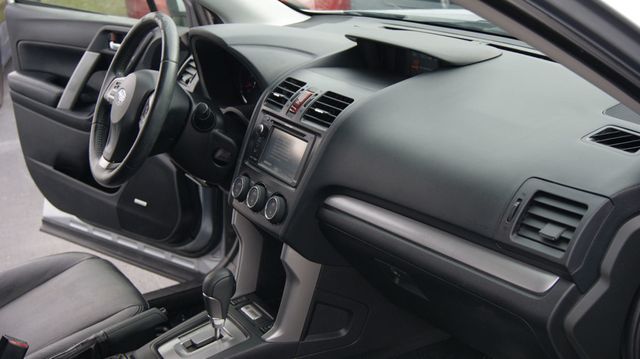 2014 Subaru Forester JUST SERVICED , VERY CLEAN INSIDE AND OUT  - 22801706 - 14