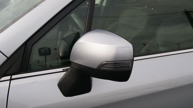 2014 Subaru Forester JUST SERVICED , VERY CLEAN INSIDE AND OUT  - 22801706 - 26