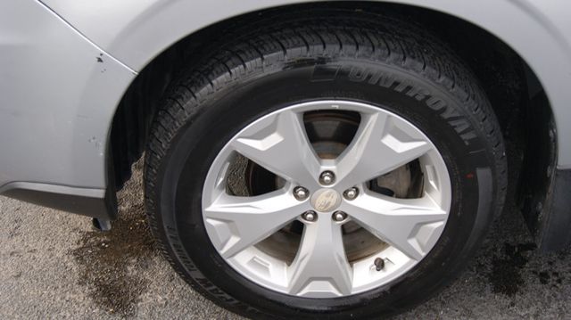 2014 Subaru Forester JUST SERVICED , VERY CLEAN INSIDE AND OUT  - 22801706 - 27