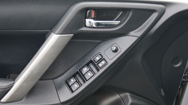 2014 Subaru Forester JUST SERVICED , VERY CLEAN INSIDE AND OUT  - 22801706 - 36