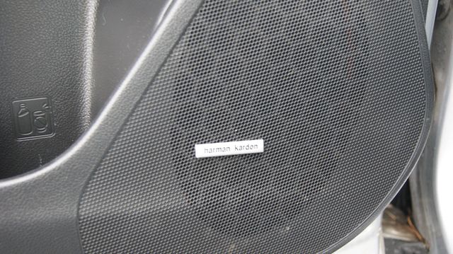 2014 Subaru Forester JUST SERVICED , VERY CLEAN INSIDE AND OUT  - 22801706 - 37