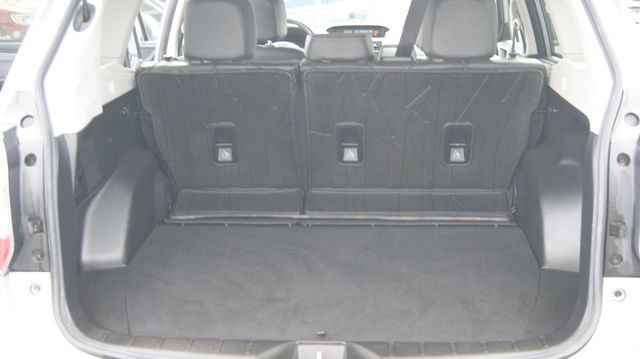 2014 Subaru Forester JUST SERVICED , VERY CLEAN INSIDE AND OUT  - 22801706 - 45