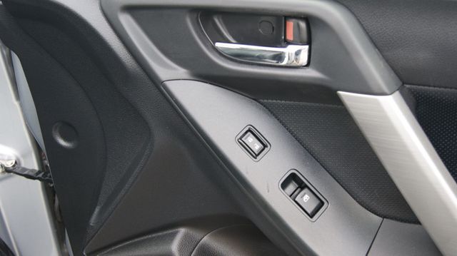 2014 Subaru Forester JUST SERVICED , VERY CLEAN INSIDE AND OUT  - 22801706 - 58