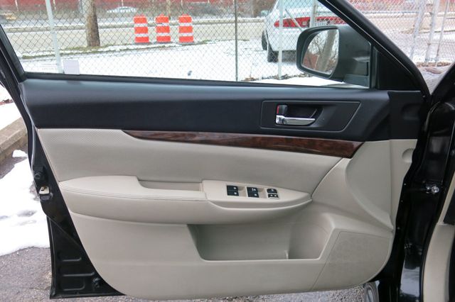 2014 Subaru Legacy 4dr Sedan H4 Automatic 2.5i Limited - 22967620 - 46