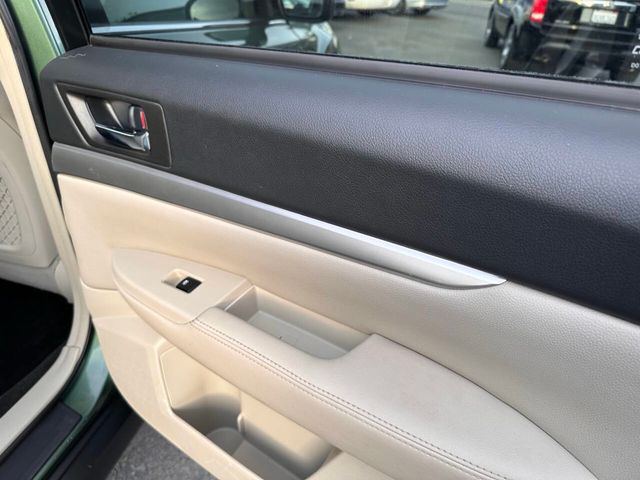 2014 Subaru Outback 2.5i Premium AWD 4dr Wagon CVT - 22979248 - 15