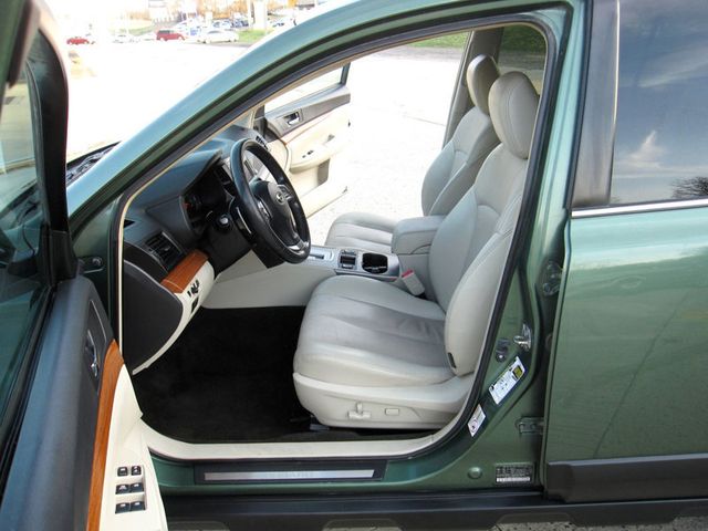 2014 Subaru Outback 4dr Wagon H4 Automatic 2.5i Limited PZEV - 22355331 - 17