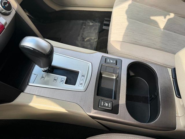 2014 Subaru Outback 4dr Wagon H4 Automatic 2.5i Premium - 22970215 - 43