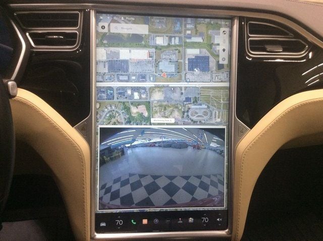 2014 Tesla Model S  - 22660805 - 17