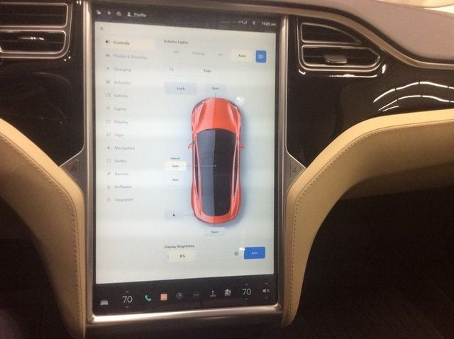 2014 Tesla Model S  - 22660805 - 18