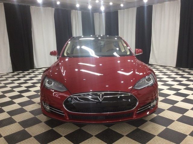 2014 Tesla Model S  - 22660805 - 1