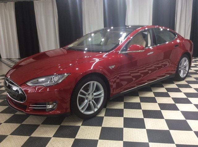 2014 Tesla Model S  - 22660805 - 2